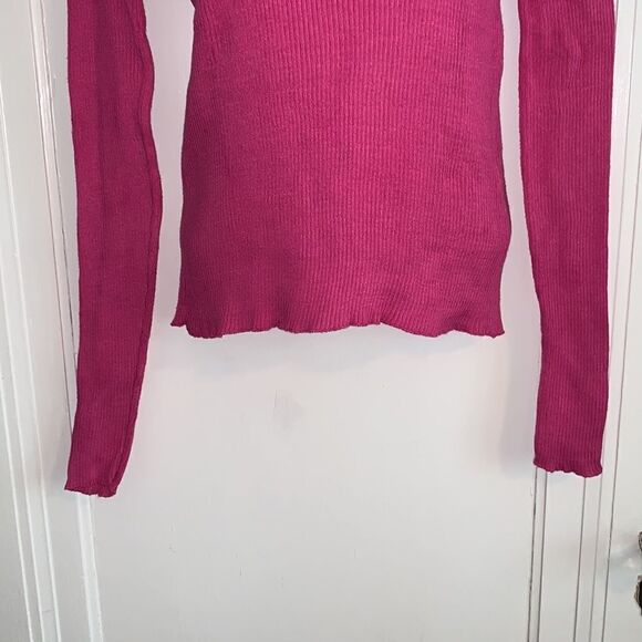 Vtg 80s Pierre Cardin magenta ribbed turtleneck - Picture 3 of 8